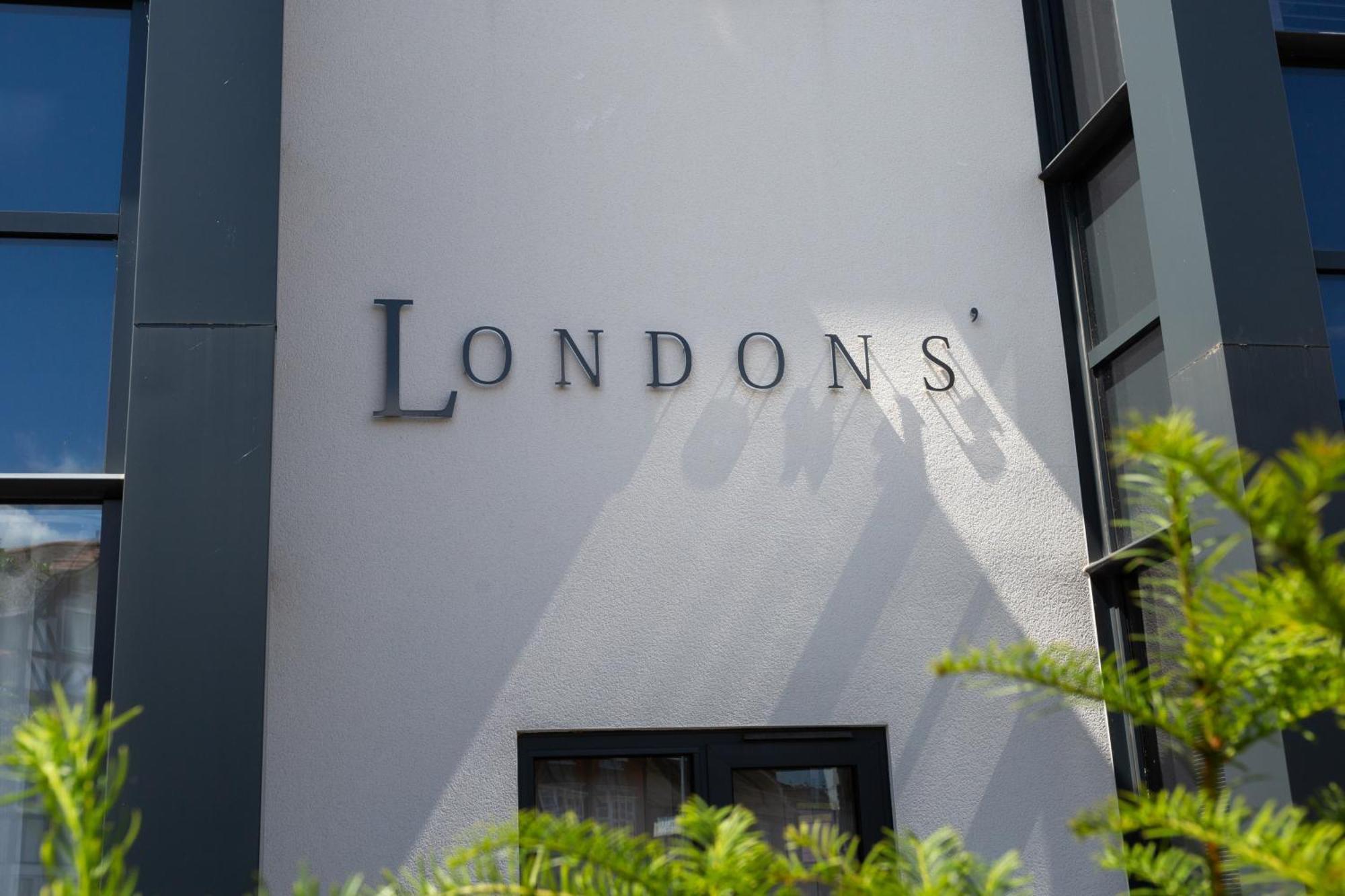 London Mews, Modern Apartment - Sleeps 4 York Kültér fotó